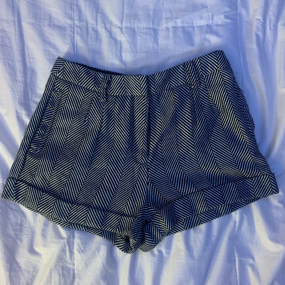 Forever 21 striped B&W shorts